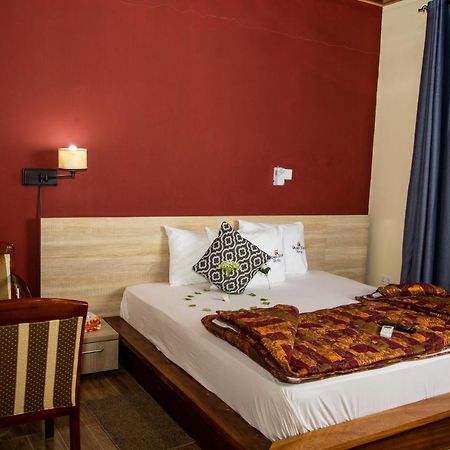 Grand Star Hotel North Legon Eksteriør billede