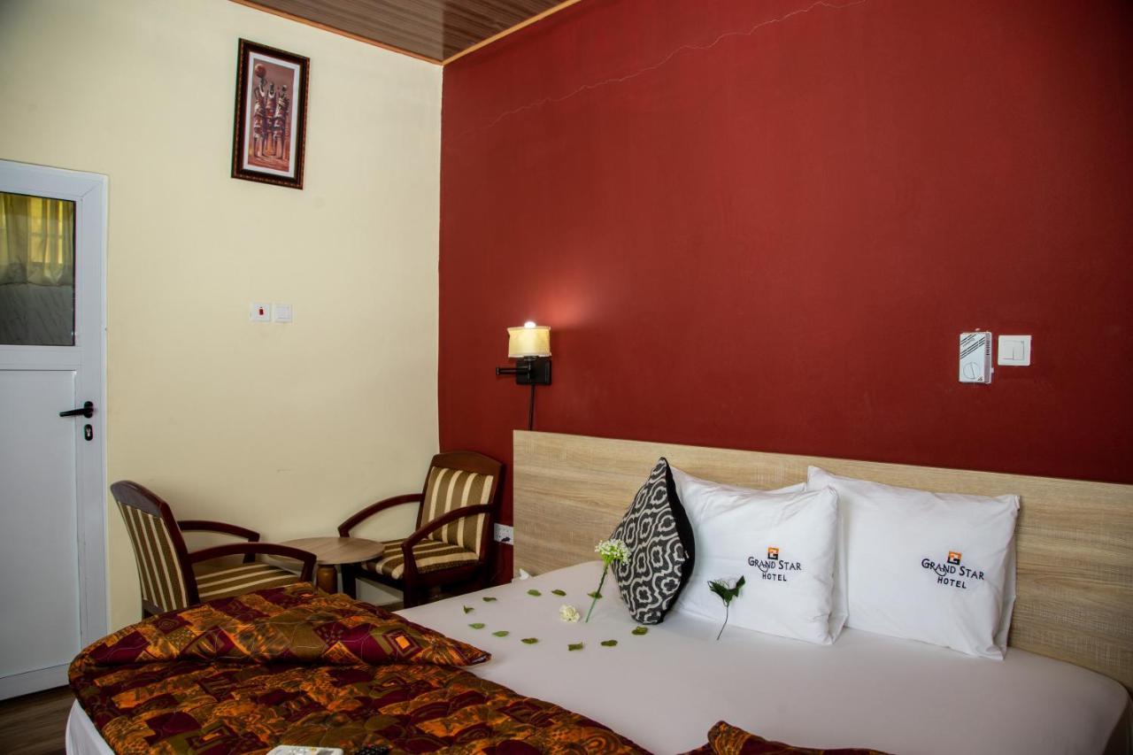 Grand Star Hotel North Legon Eksteriør billede