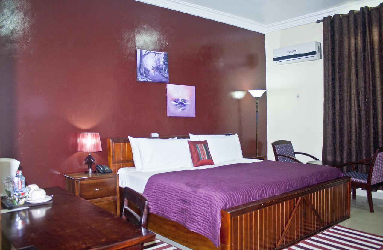 Grand Star Hotel North Legon Eksteriør billede
